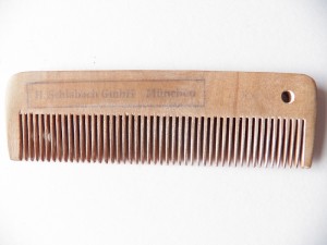 THIRD REICH PERIOD GERMAN WOODEN COMB | Malcolm Wagner Militaria