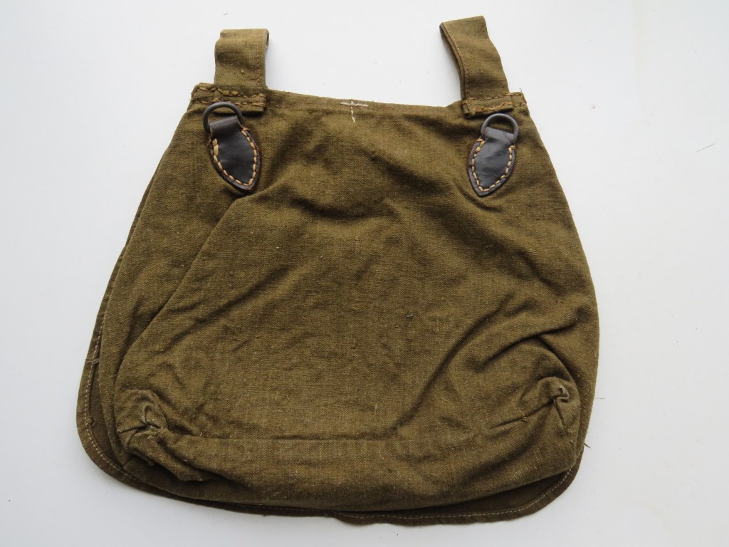 WEHRMACHT LATE WAR M31 BREAD BAG WITH KAR 98 CLEANING KIT POUCH ...