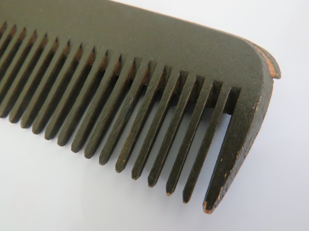 1930s FIELD GREY GERMAN WOODEN COMB | Malcolm Wagner Militaria